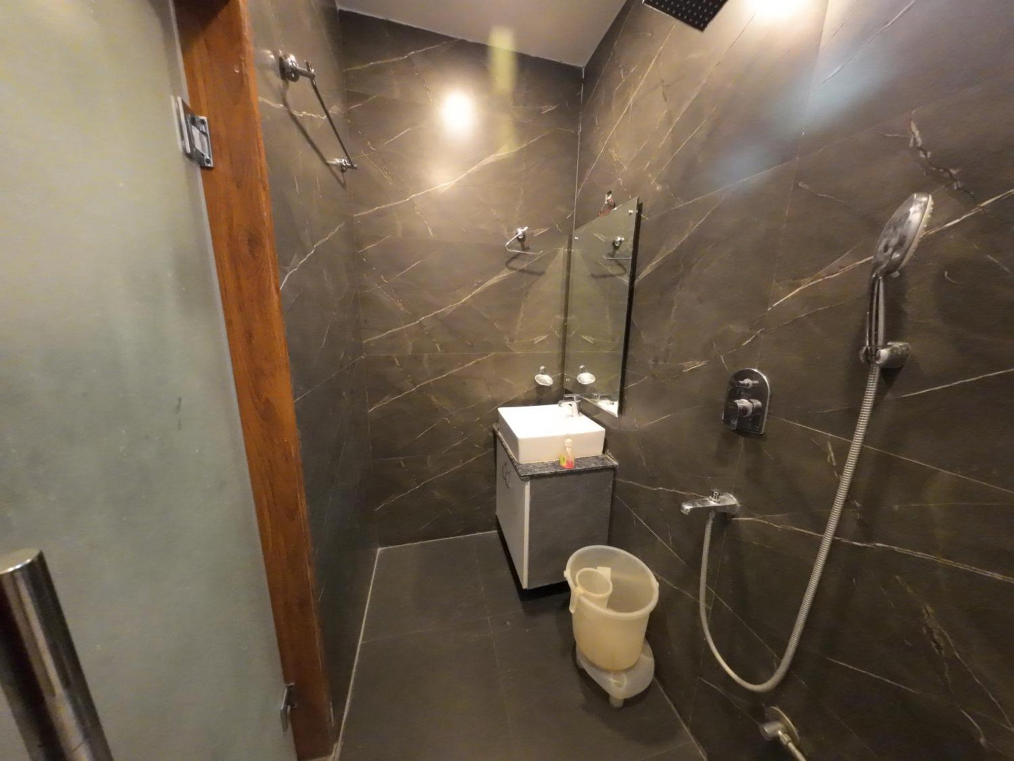 Hotel Hostel Vimal Ganga Rishīkesh Eksteriør bilde