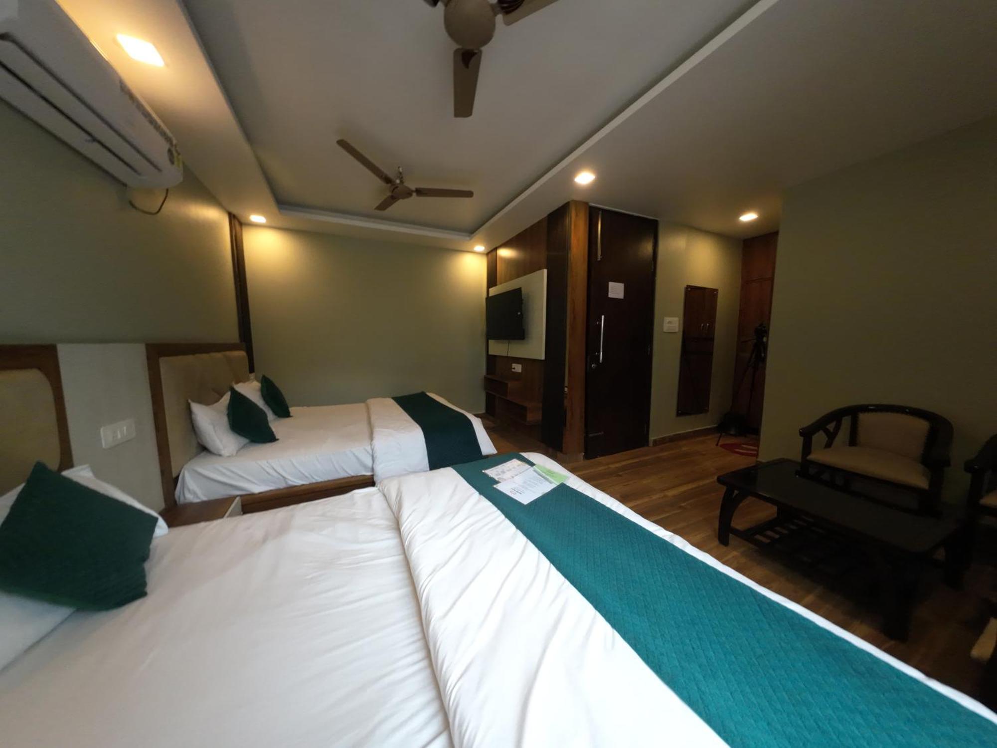 Hotel Hostel Vimal Ganga Rishīkesh Eksteriør bilde