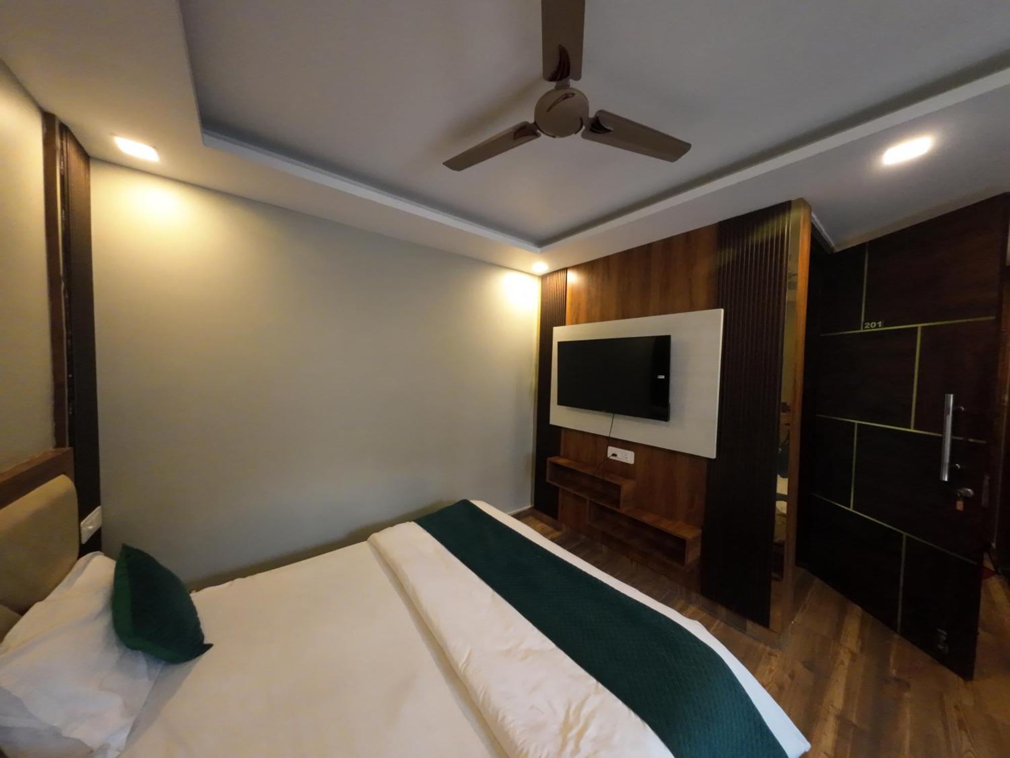 Hotel Hostel Vimal Ganga Rishīkesh Eksteriør bilde